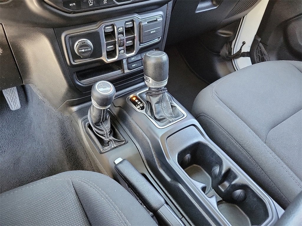 2022 Jeep Gladiator Overland