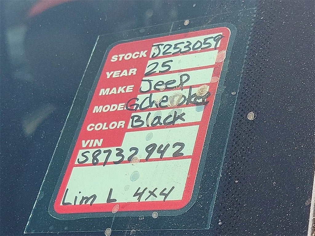 2025 Jeep Grand Cherokee GRAND CHEROKEE LIMITED 4X4