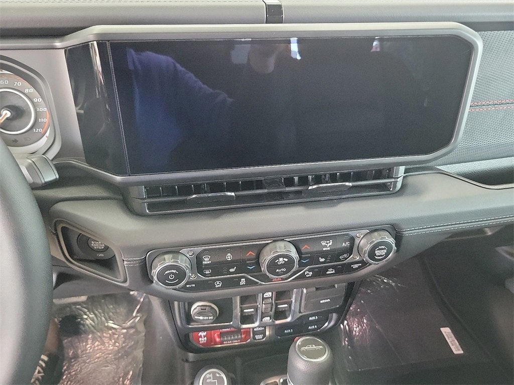 2025 Jeep Gladiator GLADIATOR RUBICON 4X4