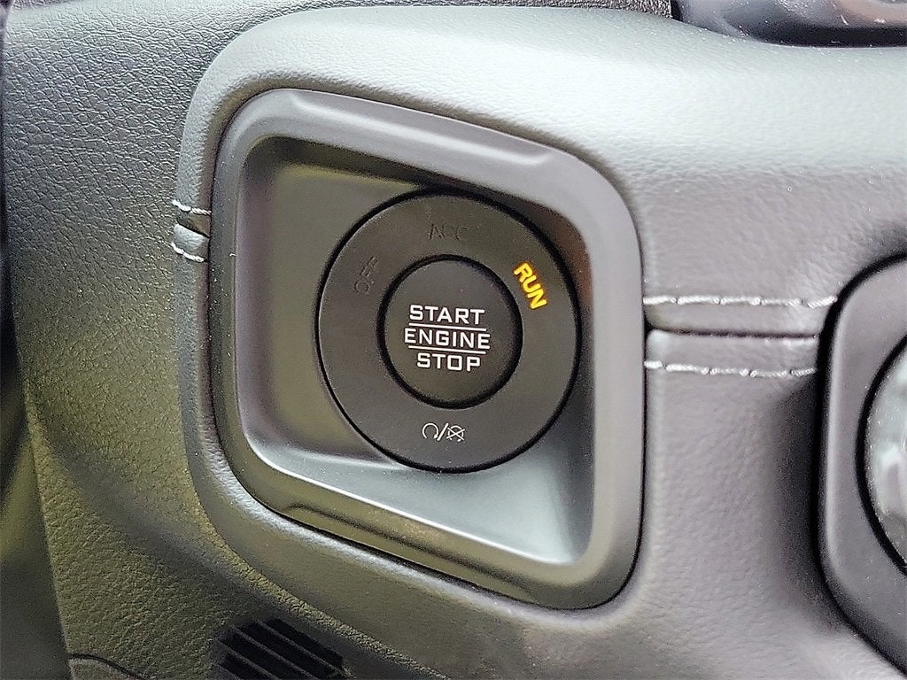 2025 Jeep Gladiator GLADIATOR MOJAVE 4X4