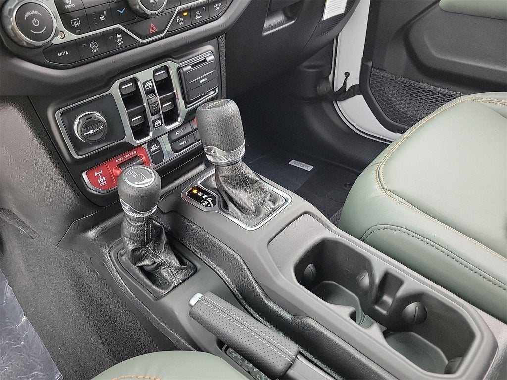 2025 Jeep Gladiator GLADIATOR MOJAVE 4X4