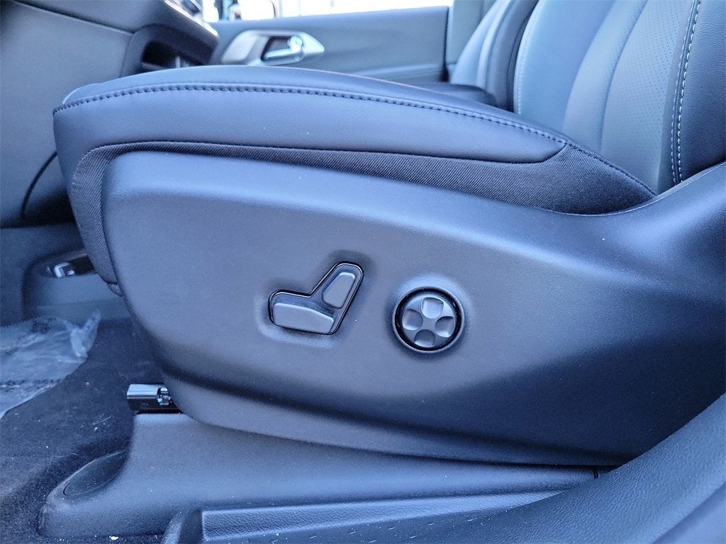 2025 Chrysler Pacifica PACIFICA SELECT