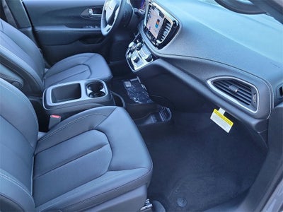 2025 Chrysler Pacifica PACIFICA SELECT