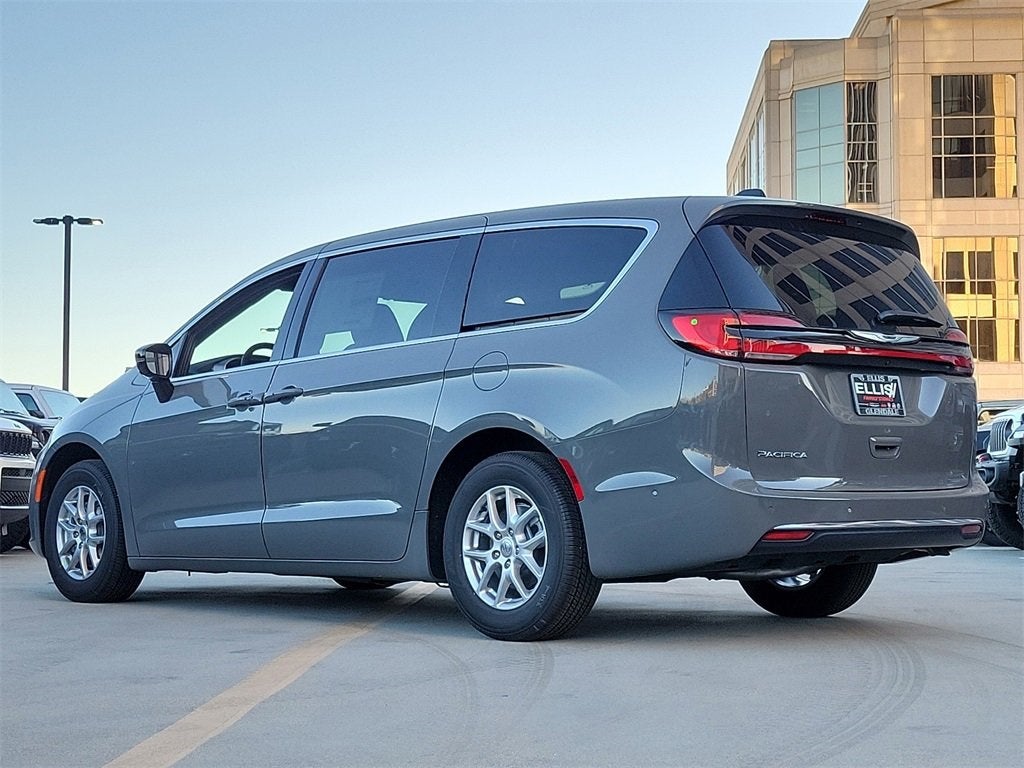 2025 Chrysler Pacifica PACIFICA SELECT