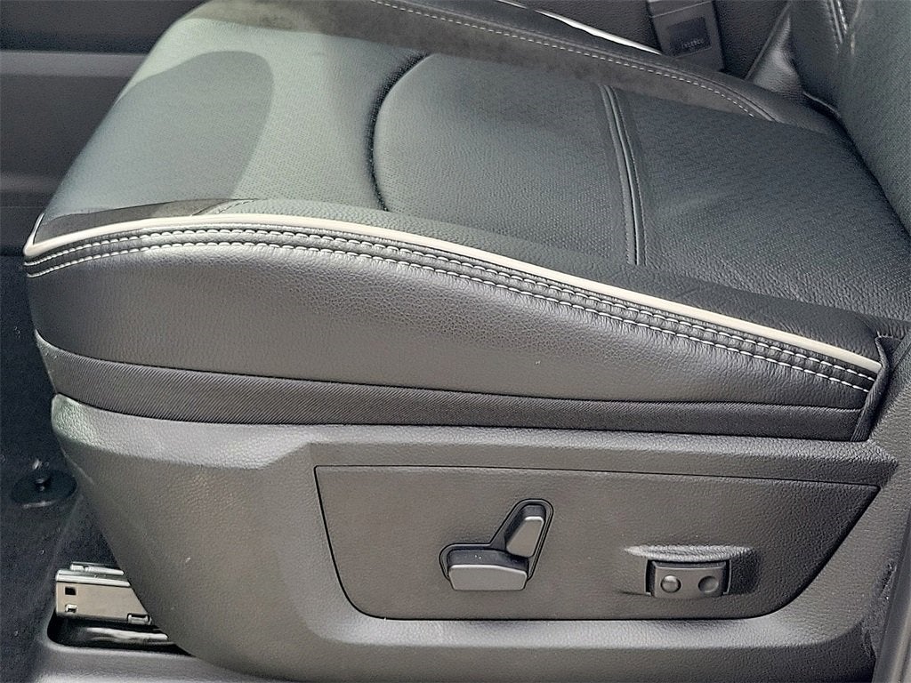 2025 RAM Ram 2500 RAM 2500 LARAMIE MEGA CAB 4X4 6'4' BOX